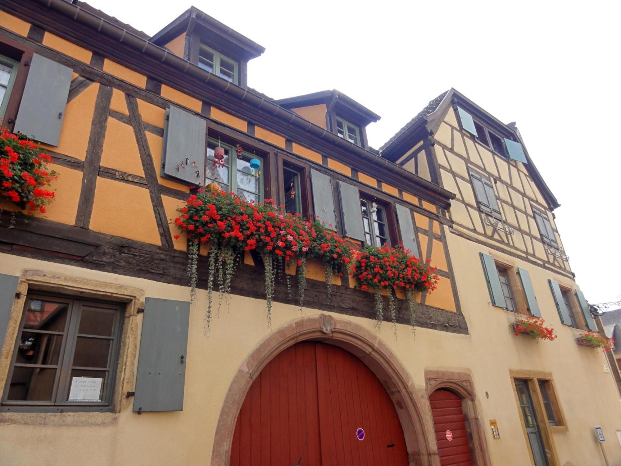Gite Traditionnel Au Centre Historique D'Eguisheim Exterior photo